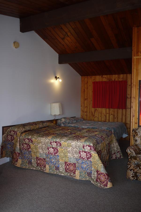 Pembina River Inn Entwistle Ngoại thất bức ảnh